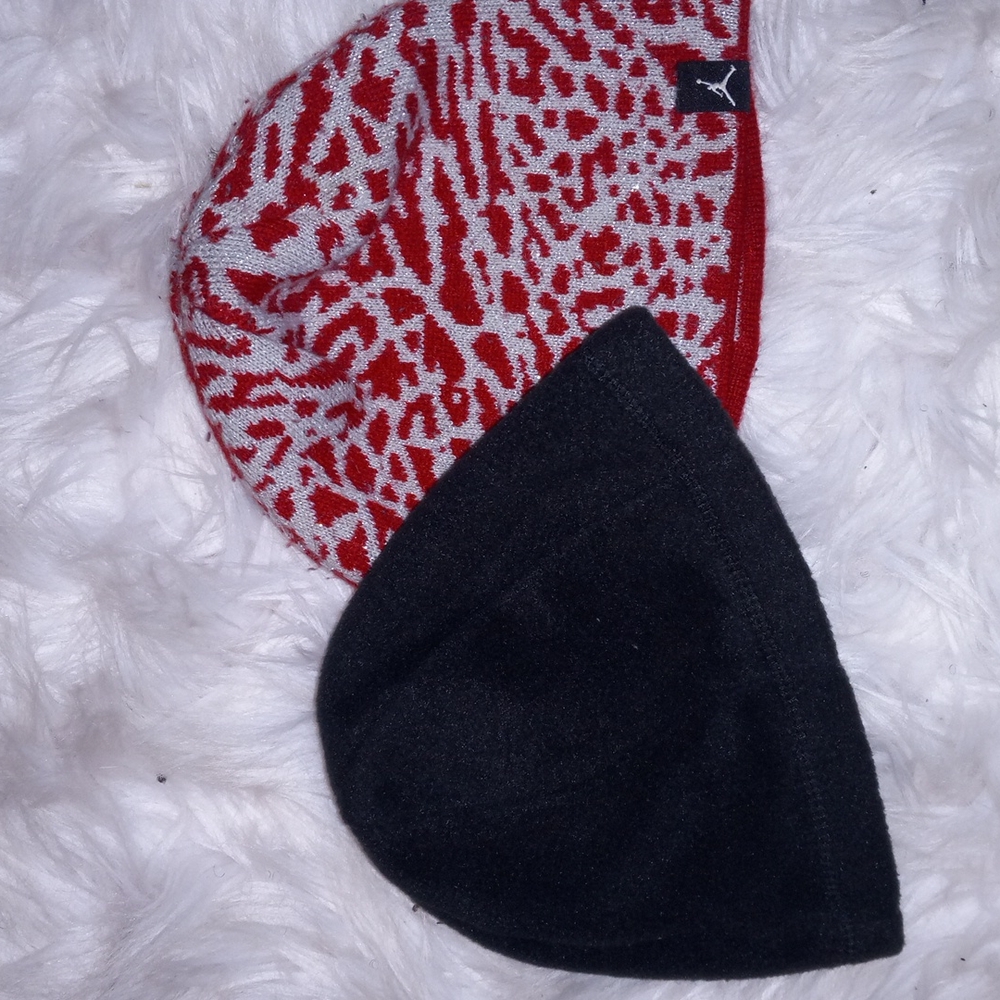 Boys' Red/Black Knit Hat Set